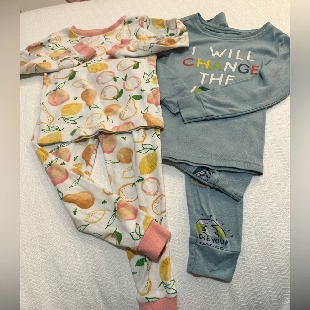Burt’s Bees and Old Navy Bundle Three Toddler Pajamas 4T  100% cotton